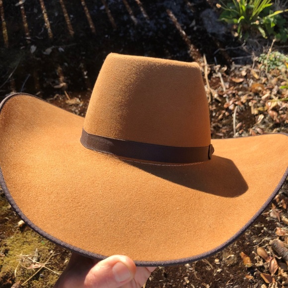 Beautiful. Stylish. Cody James Cowboy Hat. 5xxxxx. Made in the U. S.A long oval - Picture 7 of 8